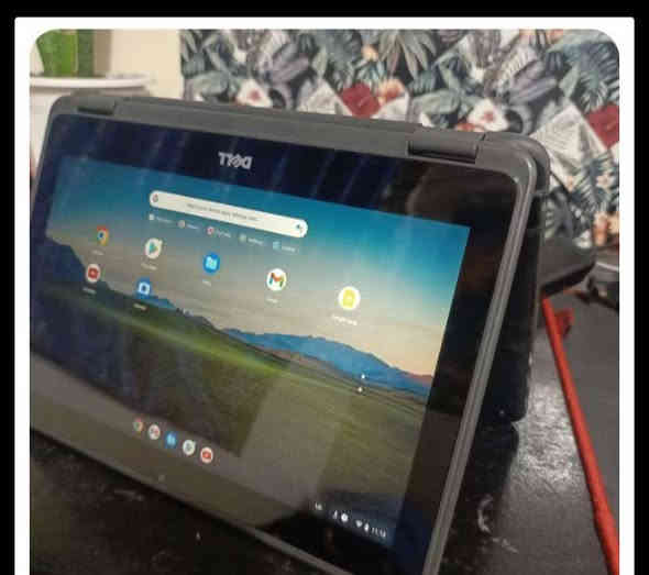 **للبيع: لابتوب Dell Chromebook 11 3189 - نظيف وشغال 100%**
 
 **المواصفات:**
 
 
-  **الموديل:** Dell Chromebook 11 3189
 
-  **الحجم:** شاشة 11.6 إنش HD تعمل باللمس (Touch Screen)
 
-  **النوع:** 2-in-1 (يتحول إلى تابلت)
 
-  **المعالج:** Intel Celeron N3060
 
-  **الرام:** 4GB DDR3
 
-  **التخزين:** 32GB eMMC
 
-  **البطارية:** تدوم حتى 5 ساعات تقريبًا
 
-  **الصوت:** سماعات واضحة وصوت ممتاز
 
-  **كاميرا:** ويب كام أمامية
 

 
 **المميزات:**
 
 
-  شاشة لمس ويدعم وضع التابلت
 
-  نظام Chrome OS سريع وخفيف ومناسب للدراسة والتصفح
 
-  أمان عالي من الفايروسات
 
-  كيبورد قوي ومتين
 
-  تصميم مقاوم للصدمات - مخصص للمدارس
 

 
 **الحالة:** نظيف جداً / بدون مشاكل / كلشي شغال تمام
 
 **مناسب لـ:** طلاب – شغل خفيف – تصفح – مشاهدة يوتيوب – استخدام Google Classroom
 
 للتواصل: (***********-***********)
 السعر: (  65 الف دينار )
العنوان :
بغداد ٫ الامين الثانيه بغداد
