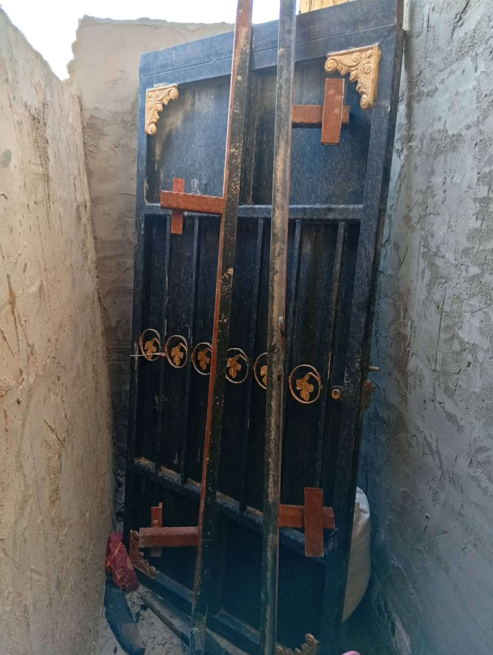 باب خارجي للبيع ارتفاع مترين العرض متر وشويه مكاني بغداد الغزالية حديد الاصلي


**إذا كنت صاحب هذا الإعلان وتريد حذفه لأي سبب، رجاءا أرسل رسالة إلى الدعم الفني**