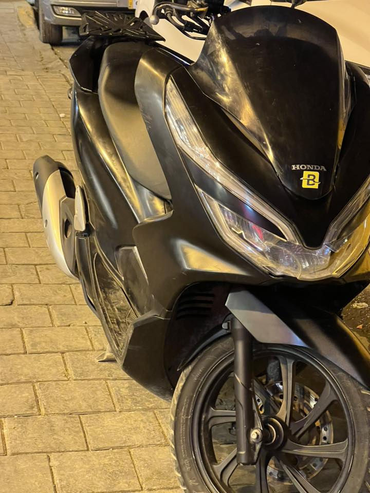 ‏PC إكس الجيل الجيل الثالث مكفولة كوري السعر 900 ‏مكان البنوك ‭٠٧٧١ ٧٧٢ ٨٦١٣‬
