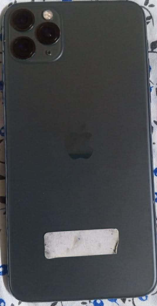 آيفون ١١ برو ماكس 
السعه ٢٥٦
البطاريه ٧٨ بسبب تحديث جديد نزلت بطاريه
نموذج A 
اللون زيتوني
جهاز نضيف تجي وشوف
السعر ٤٠٠ وبي مجال
***********
