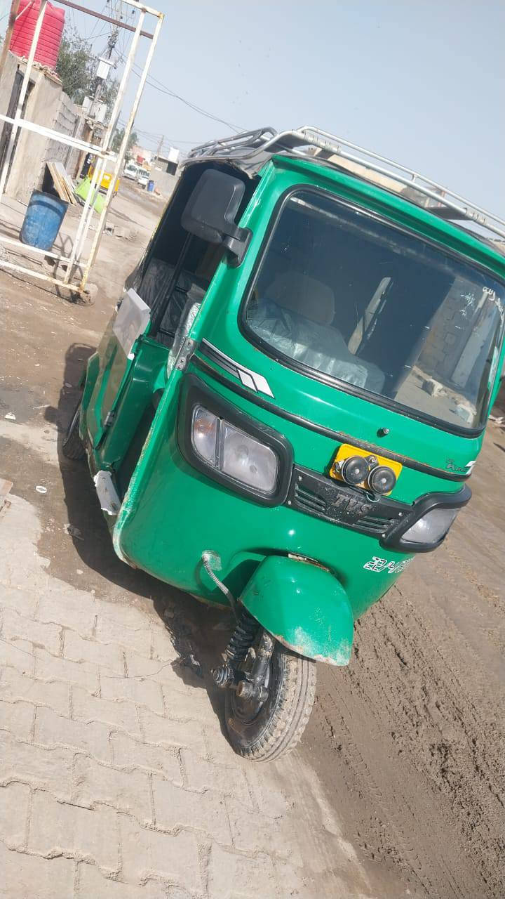 سلام عليكم تكتك تيفيس 2022رقم وسنويه مكينه كفاله البدي شوف عينك سعر 6800وبيه مجال قليل رقم ***********العنوان البصره حي الزيتون
