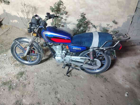 سلام وعليكم دراجه للبيع سيفان موديل 2023 اوراق اصولي محرك مكفول مامفتوح سعر 550 بيه مجال حك الجيه مو شراي لاتعبني موضح الك بتصوير العنوان بابل محاويل مع رقم ***********
