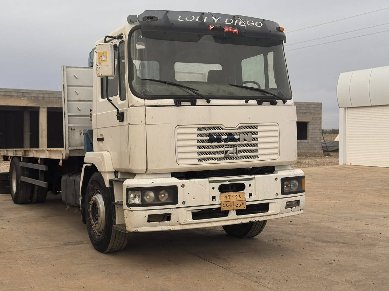 مان موديل ٢٠٠٠ سيازه جاهزة كهربيات كلشي جاهز سعر 120 مجال مكان سياره كلار ***********
