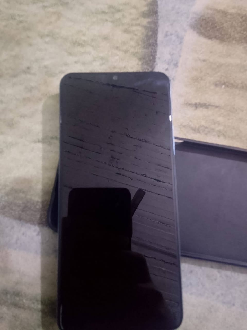 تليفون itel A70 كلشي ما بي شي تعال و افحص سعر 125 و بي مجال مكان بصره زبير    ملاحظة ما بي كارتون الرقم ***********
