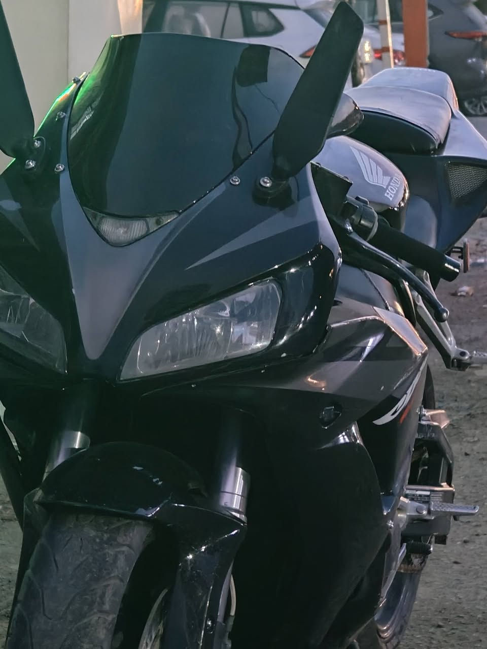 سلام عليكم بطح هوندا CPR 1000rr  موديل 2007  تفاصيل ***********
