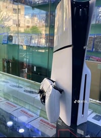 بلي ستيشن 5سلم  جهاز نضيف و يدات ثنين اصلي قرص بيس2020  للاستفسار الرق...