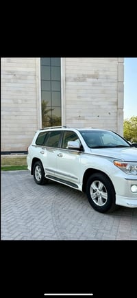 لاندكروزر 2014 ساز فول مواصفات مكفولة كفالة عامة من صبغ والضربة بارد ب...