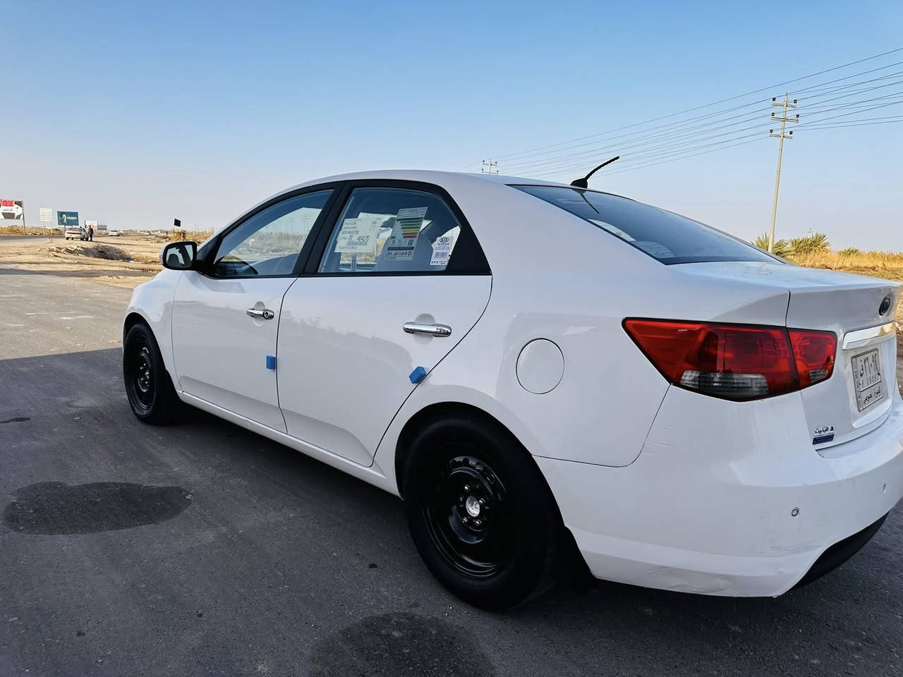 ‏ سلام عليكم كيا سيراتو 2013 وارد خليجي سيارة جاهزة كير حداية محرك 1600 ما مفتوح شرط الفحص السيارة كفالة لا ضربة ولا فتح ولا تبديل ولا بارد بيها صبغ بسيط بالهلال الخلفي والباقي كفالة سنوية جديدة تحويل ثاني يوم//***********///***********/السعر 103 وبها مجال الاستفسار عن الرقم
