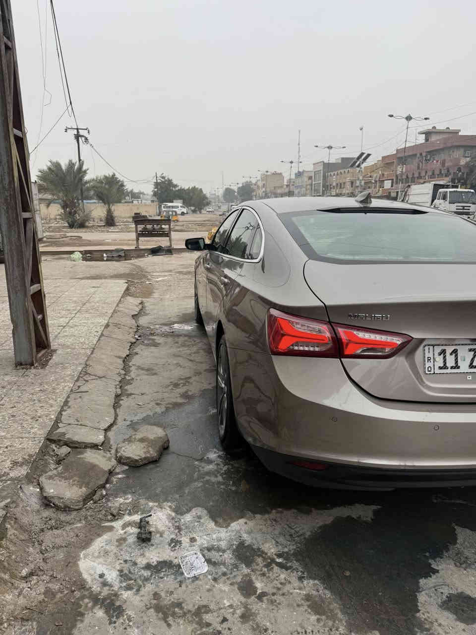 سلام عليكم  شوفر ليت ماليبو 2024 فول مواصفات فئة البريمر واحد على واحد ما عده الفتحه 
بصمه 
ويل 19 بريمر 
رادار جانبي و امامي وخلفي 
كشنات جلد لون اوف وايت مميز حار بارد 
خزن موموري بالكشنات + كشنات كهربائي 
قطعتين تبريد 
بصمه و تشغيل عن بعد 
سايد بريك دكمه 
توقف ذاتي 
حساس ازدحام عند الوقوف 
نظام اوتو بارك 
تحذير عند الخروج عن المسار 
وبعد بيه اهواي مواصفات 
رقم بغداد مكان السياره بغداد 
رقم الهاتف ***********
السعر 175 وبي مجال بسيط جدا 
غير متواجد عل الفيس 
اكرر 
غير متواجد عل الفيس اني مكلف بالنشر
