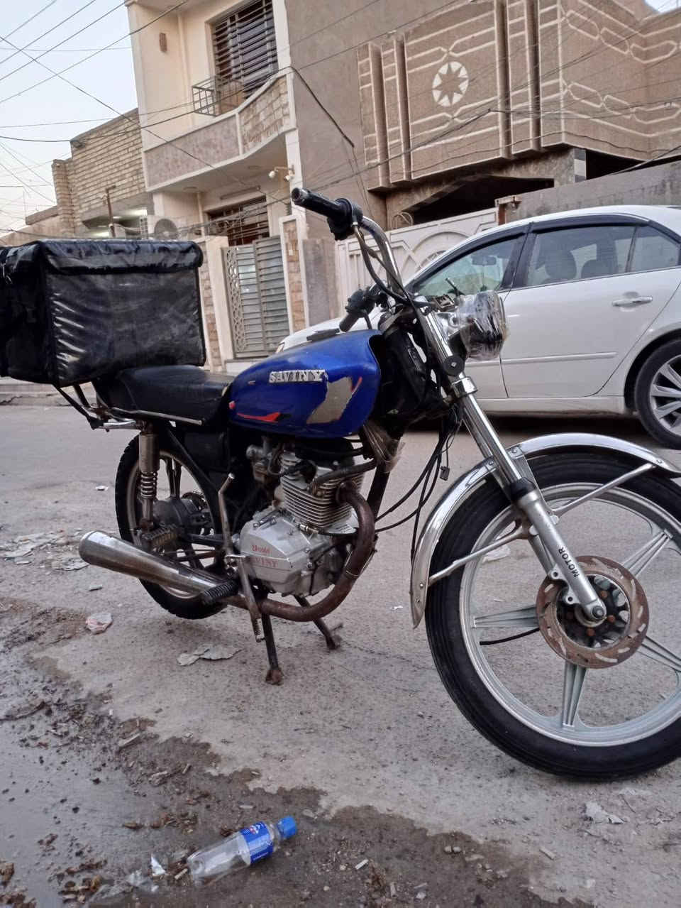 ايرانيه نضيفه وشغاله للبيع مال شغل مكاني الدوره *********** السعر 300 وبيه مجال قليل
