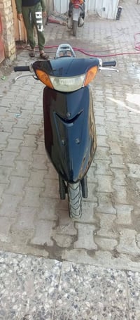 دراجه للبيع عصفوري محرك نضيف السعر 450 وبيه مجال للاستفسار 07707826593