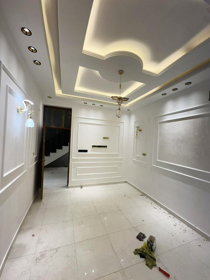 السلام عليكم احبتي
يوجد دار للأيجـار 70 متر 7*10
يحتوي على غرف نوم عدد 2 وحمامات عدد 3
العنوان البلديات تقاطع الكهرباء
للأستفسار اكثر مع صاحب العقار
***********
