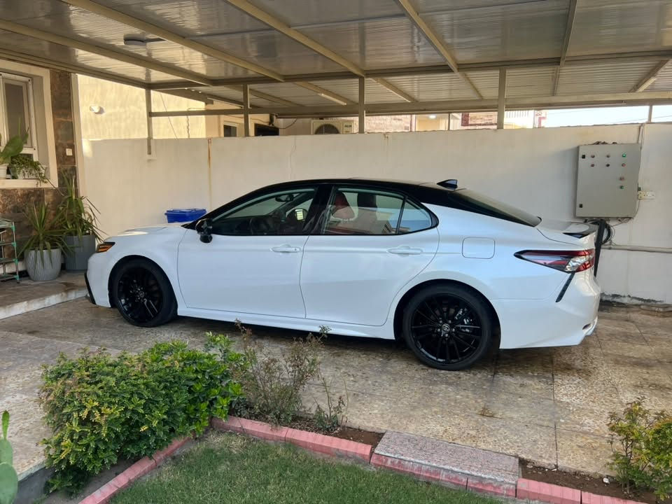Xse 2024 V6
فول مواصفات داخل احمر وكشنات حار بارد وداتا شو وكاميرات محيطية وحساسات امامية وخلفية 
رقم بغداد ماشيه 18 ميل 
بنيد فقط بدون دواخل .
جديدة بمعنى الكلمة
للاستفسار
تواصل واتس اب ***********
