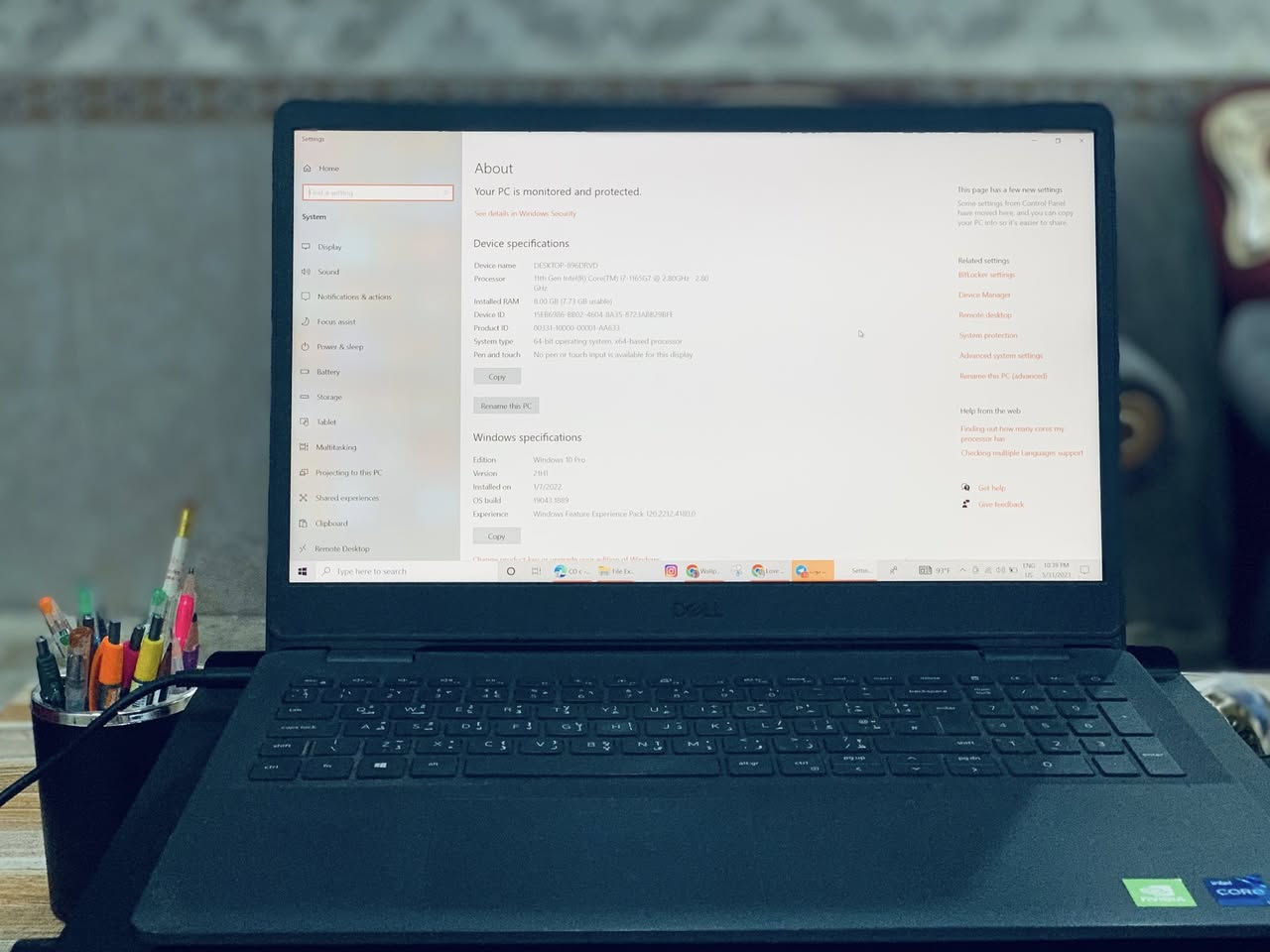 مرحبا 
للبيع لابتوب Dell Vostro 3500
جهاز نظيف جداً واستعمال شخصي خفيف، بدون مشاكل، جاهز للاستخدام.

🔹 المعالج: Intel Core i7 الجيل 11 (i7-1165G7) بسرعة 2.80GHz
🔹 الرام: 8GB
🔹 التخزين: SSD سريع
🔹 النظام: Windows 10 Home 22H2 أصلي
🔹 النظام 64-bit
🔹 BIOS: UEFI – إصدار 1.42.1
🔹 موديل الجهاز: Vostro 3500

الجهاز سريع جداً بالشغل، مناسب للدراسة، التصميم، المونتاج المتوسط، وبرامج الأوفيس والبرمجة.
ما بيه أعطال، الأداء ممتاز، وتم تبديل الهارد بواحد بنفس المواصفات وأفضل أداء.

السعر المطلوب: 950,000 دينار عراقي
السعر قابل للنقاش للجادين فقط.

📍 التسليم يد بيد داخل (مركز الديوانية بعد الاتفاق راح انطي العنوان بالتحديد).


**إذا كنت صاحب هذا الإعلان وتريد حذفه لأي سبب، رجاءا أرسل رسالة إلى الدعم الفني**