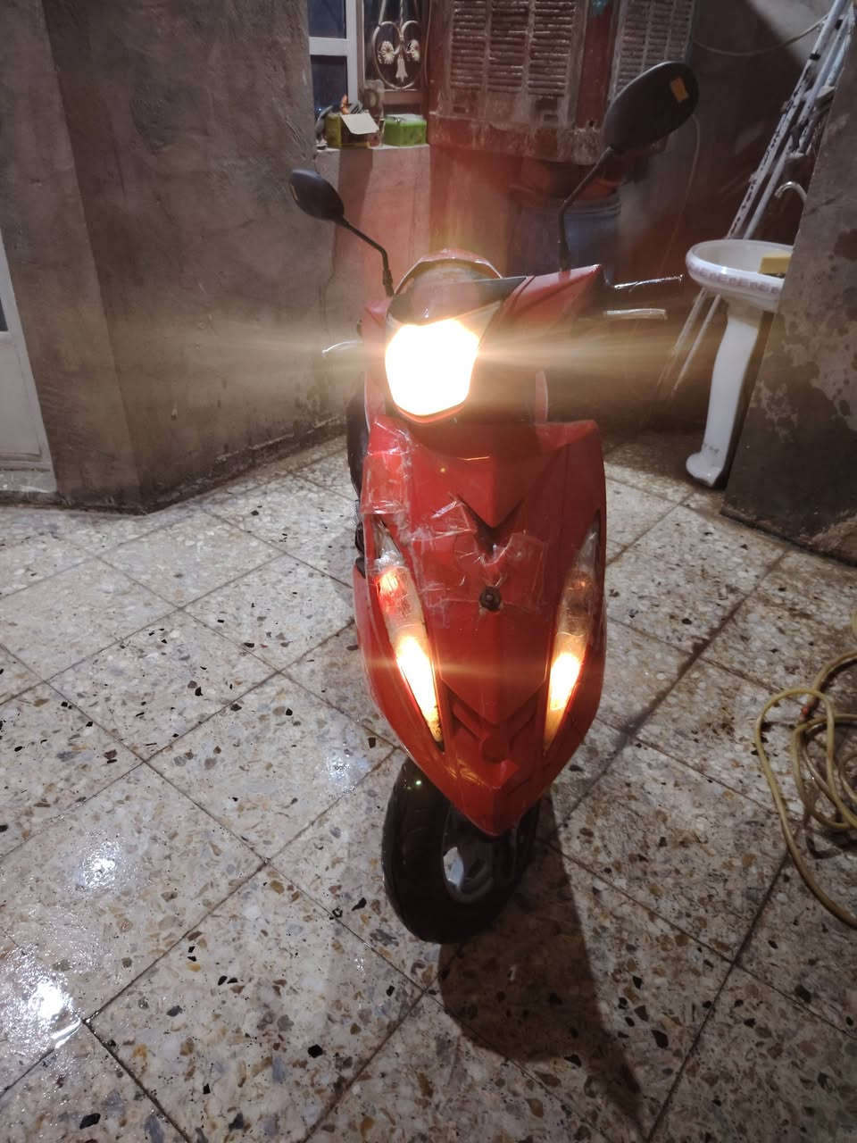 السلام علیکم
دراجه 2014 GTRبیها ضرر بالكفر الكدام والمكينه مفتوحه والباقي كله مکفول رایدها ب500 رقمي للتواصل ***********
