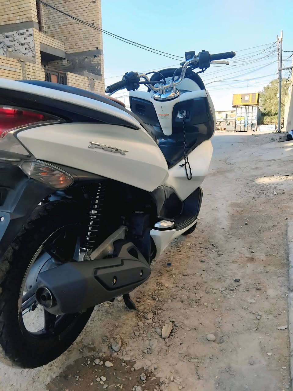 السلام عليكم دراجه pcx ياباني  للبيع مجفته شركه ناعمه وحلوه وترايه حلو نضيفه تأخذه ربع ماتصرف عليه كله جديد مبدل كلجات جدد اصليه+دبلات اصليه جديده+جوزه جديده +قمجي جديد+دسكات جدد كله اصلي وبعد هواي شغلات كفرات اصليه مبولشه جديد دهن مبدل جديد فقط الكفرات السود تجاريه السعر مليون و300 وبيه مجال حك الجيه مكان بغداد مدينه الصدر قطاع73
السلام عليكم دراجه pcx ياباني  للبيع مجفته شركه ناعمه وحلوه وترايه حلو نضيفه تأخذه ربع ماتصرف عليه كله جديد مبدل كلجات جدد اصليه+دبلات اصليه جديده+جوزه جديده +قمجي جديد+دسكات جدد كله اصلي وبعد هواي شغلات كفرات اصليه مبولشه جديد دهن مبدل جديد فقط الكفرات السود تجاريه السعر مليون و300 وبيه مجال حك الجيه مكان بغداد مدينه الصدر قطاع73 
للستفسار ***********
