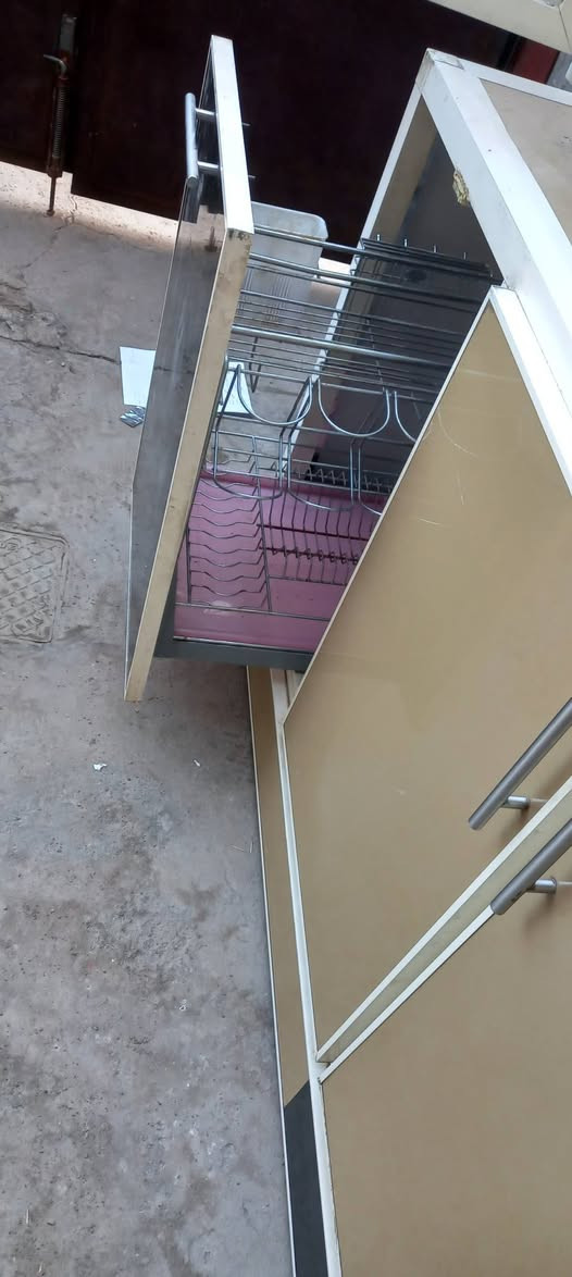 السلام عليكم 
كاونتر للبيع تزكام  ثلاث قطع سنك متر و كاونتر مترين مع ملحق مترين سلة خاصة للمواعين تفصال المنيوم سعودي فصال تركي استعمال قليل  العنوان ابو منيصير


**إذا كنت صاحب هذا الإعلان وتريد حذفه لأي سبب، رجاءا أرسل رسالة إلى الدعم الفني**