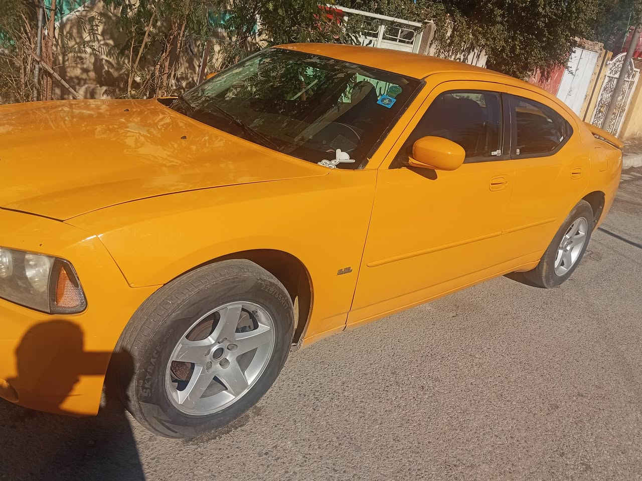 السلام عليكم
جارجر موديل 2010.  أصل  مصفره هيئه وغرامات 
محرك.  3  ونص أصل 
رقم مميز  صلاح الدين 
صبغه جديده بدون معجون 
حادثه جاملغ وبنيد  
تخم تاير حداديه كهربائيات شغاله 
 مكان كربلاء السعر 95 بيه مجال للطيبين 
رقم تلفون ***********
