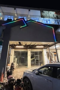 مكتب للبيع • مؤثث بالكامل • ركن ساحة الجص