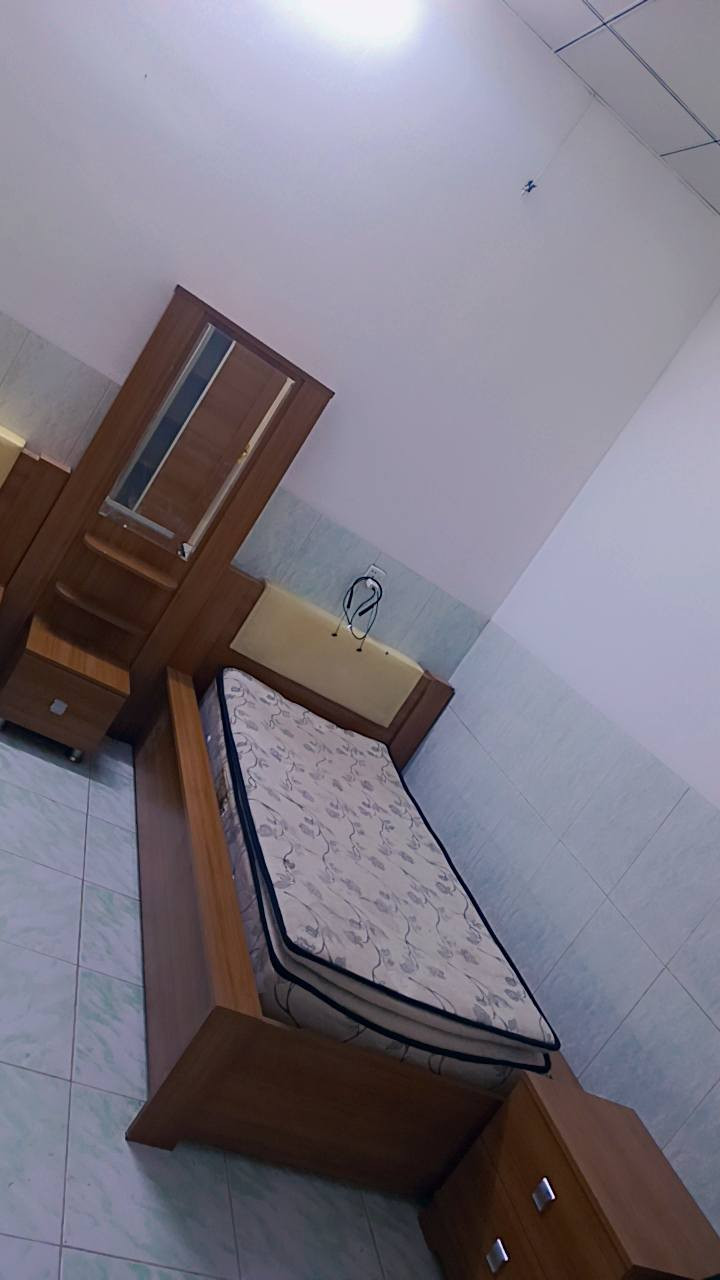 للبيع غرفة شبابية 175الف  ***********
