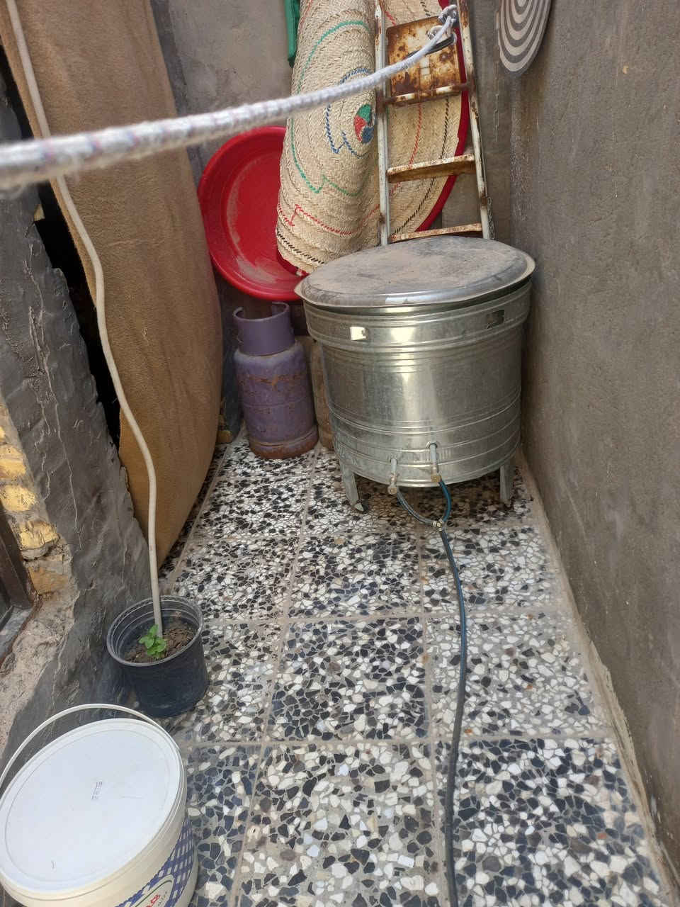 بيت مساحه 78متر طابو صرف في الولايه يرهم رهن وبيع حسب الاتفاق الاتصال على رقم اةهاتف *********** وتساب
