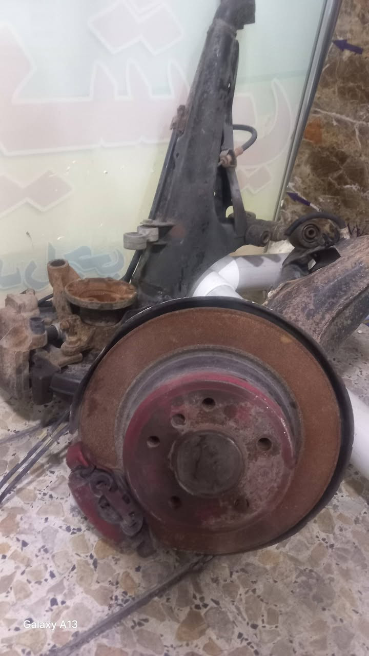 سلام عليكم 
طبلات خلفيه كامله متكامله 
مال بيئم 700
مكاني بغداد 
رقم الهاتف ***********
