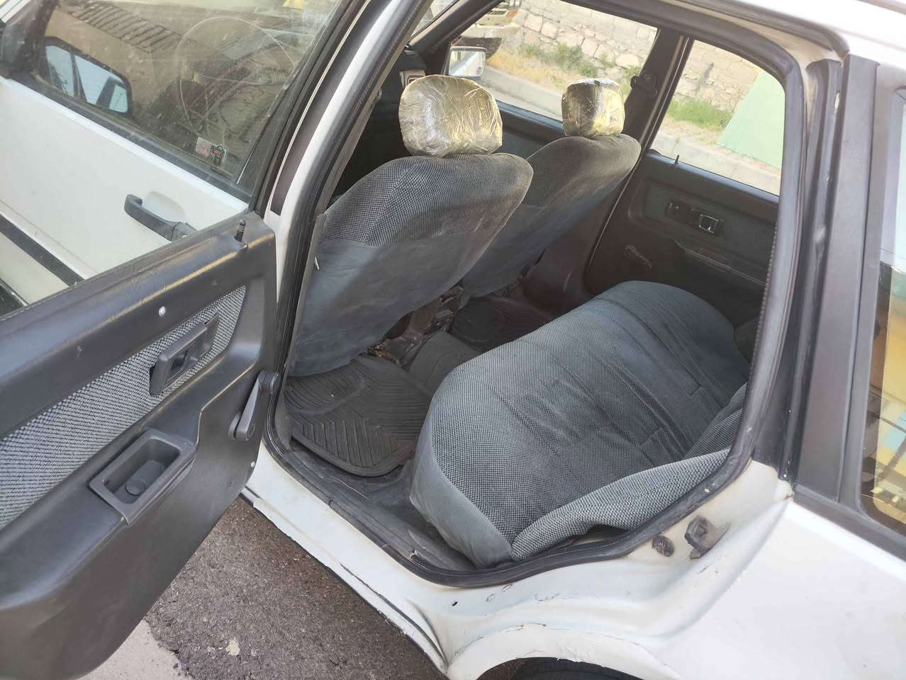 فولفو رقم مو صلي الاصلي سنوي او وكالة له كه  بي دعم أو بي بوياغ محرك اوگير بشه رت سعر 19 ورقة تلفون *********** عنوان محافظة دهوك في قضاء العمادية عميدي, دهوك
