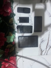 موبايلات عاطلة • الصرصور شغّال • بدون بطارية