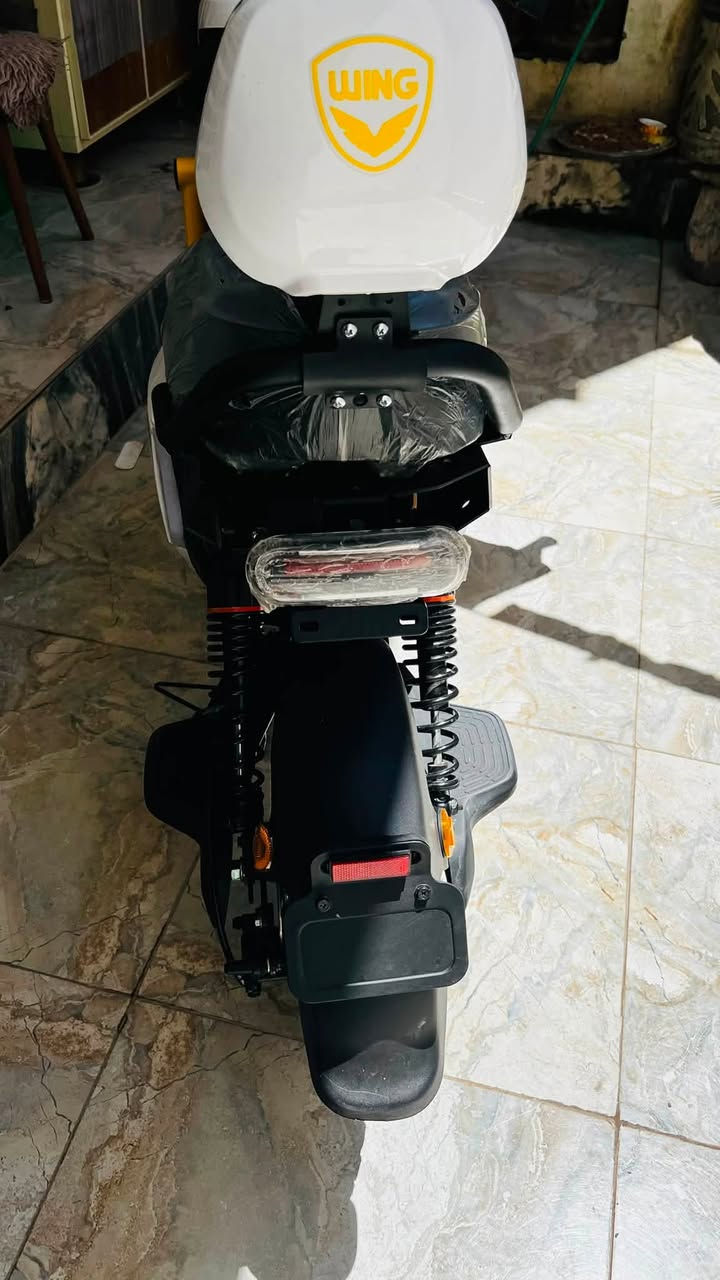 للبيع V6 رياضي جبلي اكبر واضخم واقوى من R9وR11
مواصفات/ 

6 بطاريات الوحده 25 امبير 

ملف 1500 

دبلين

تاير كبير 

بصمة

سرعة / 65 ك حقيقي

نظام 3 سرعات 

الشحنه الواحده 50 كيلو حقيقي 

شلعة ونعومة جداً راقيه 

السعر 600

 

مكاني الكاظمية منطقة الطي 

***********
