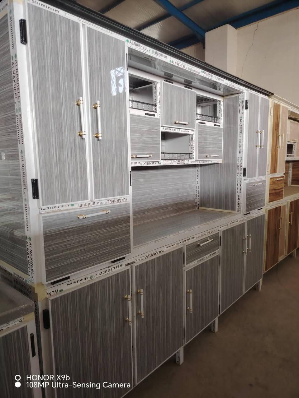 كاونترات جديد كلمن وسعره مكان ديالى خالص هبهب عرب شوكة قرب خويلص مقابيل محطة وقود جوهرة الفؤاد الشري يتصل *********** *********** يوجد توصيل بكروة
