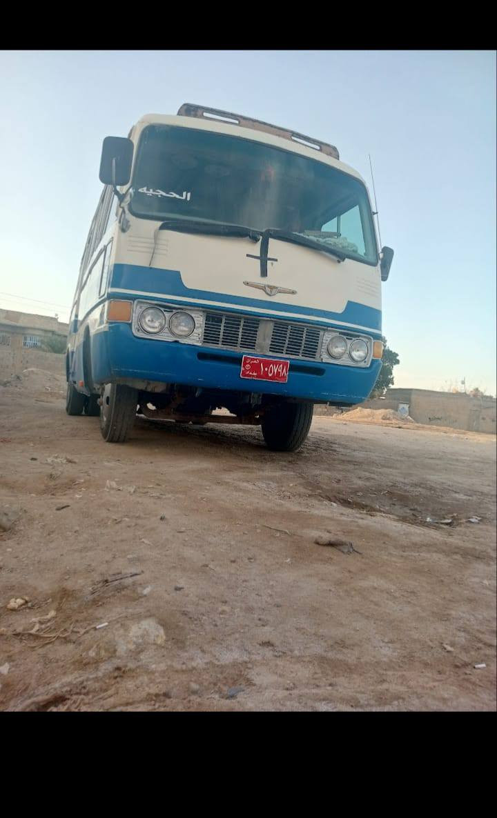 قنبور مموديل81 كاز مكينه  وكيرجدد ومحورالاكسل والدنكير سياره سابقا وهاي بل حادث ابيعا على حادثها سياره عيبها بس دعمتها وراعيها موجود بل نجف انطيك  رقمه ابيع كوم حديد السعر مليونين  وبيها مجال 
رقم /***********
***********
