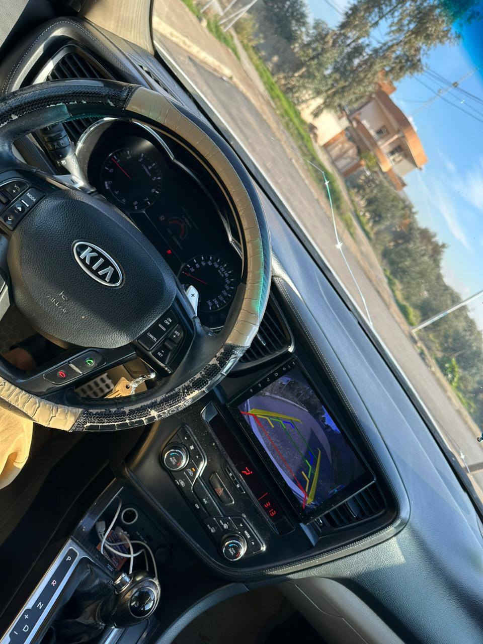 اسلام وعليكم K5. 2011 محرك 20 بدون اي مشاكل سياره جاهز  سعر130بيها مجال بسيط للطيبين الرقم ***********
