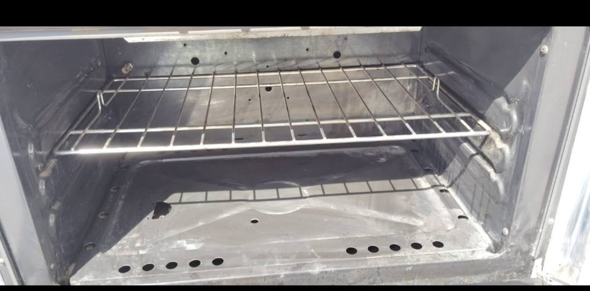 سلام عليكم طباخ فريش للبيع مستعمل مرتين بس جديد ماخذه ٤٨٥ أريده ب ٣٠٠ بي مجال مكاني الحمزه الغربي  ***********
