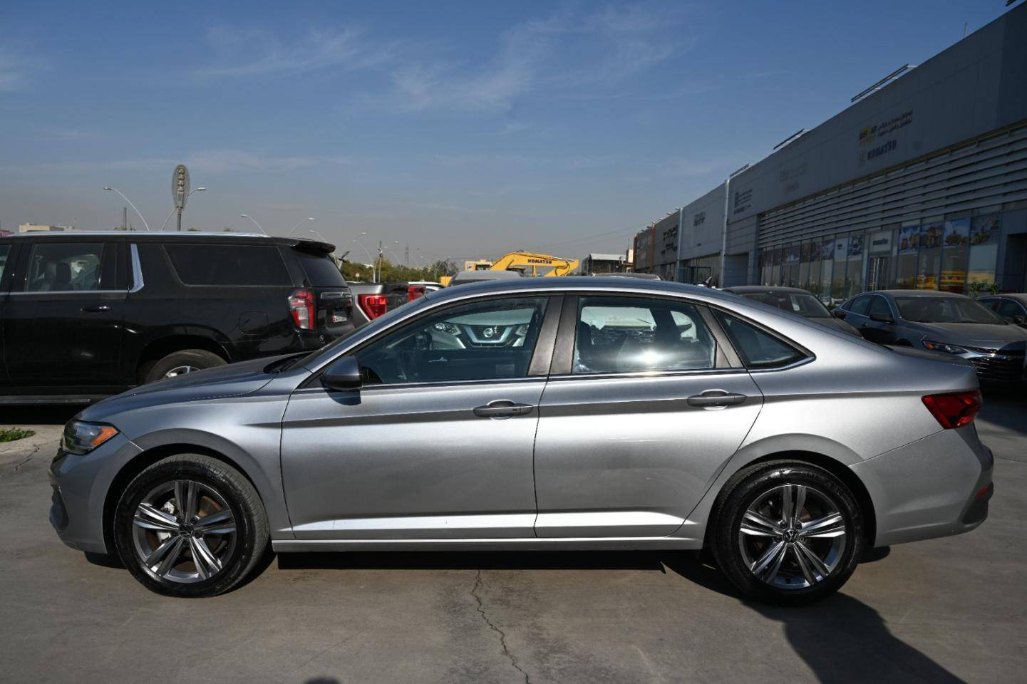 للبيع فقط
VW JETTA SE 2024 
فولكسواكن جيتا SE 2024 

⚙️ محرك 4 سلندر 1.5L توربو 

◽نظام دخول ذكي 
◽كشنات تدفئة
◽نظام تحذير مغادرة المسار 
◽نظام محافظة ع المسار 
◽نظام نقطة عمياء 
◽نظام تنبيه حركة المرور الخلفية 
◽فرملة طوارئ تلقائية 

ماشية 25 ألف فقط ✅

بدون رقم
مكان السيارة أربيل شارع 100

السعر 14.000$ 
رقم الشاصي مُرفق بالصور 
للإستفسار 
*********** إتصال أو واتساب 

#فولكسواكن #للبيع
