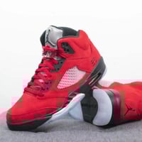 حذاء جوردن • مقاس ٤٢