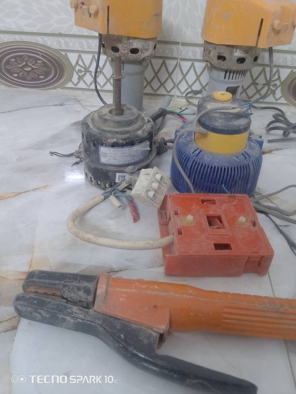 غراض للبيع


**إذا كنت صاحب هذا الإعلان وتريد حذفه لأي سبب، رجاءا أرسل رسالة إلى الدعم الفني**