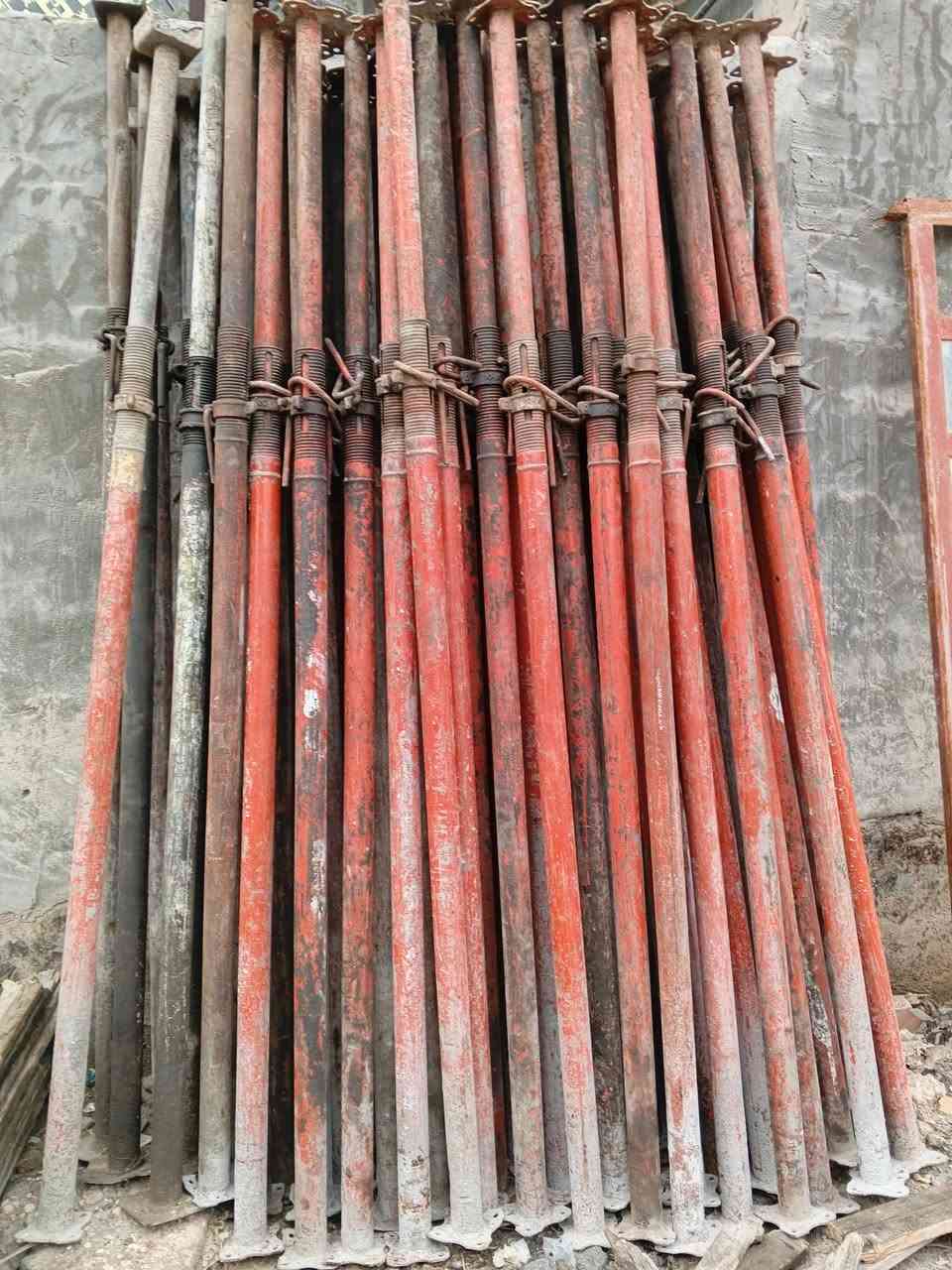 قالب خشب للبيع العدد10 مكاعب 
لوح4متر أربع مكاعب +طول3متر.لوح. مكعب وأربع+سير 3متر العدد42 ومقاصير 4مكاعب +63جك عجمان العنوان بابل المركز *********** غير متواجد عل فيس
