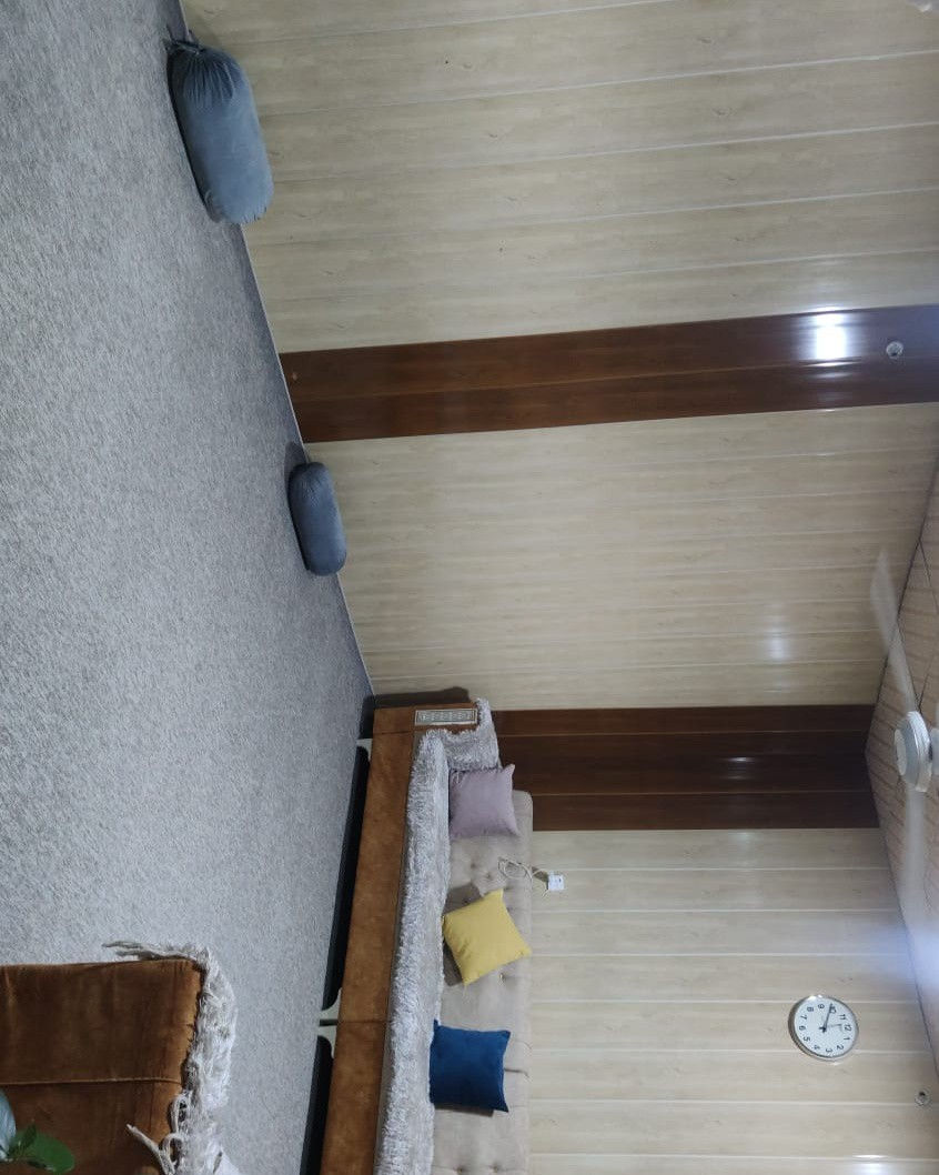 سڵاو به رێزان خانوو بۆ فرۆشتن ته نشت مه لعه به کە 
نزیک ناو بازار ١٢٥م نرخی گونجاو.. ***********
