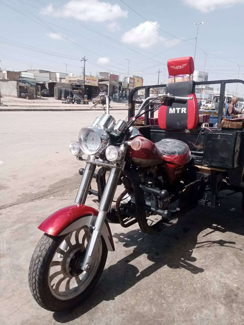 السلام عليكم ستوته للبيع موديل 2011 رقم اسود وسنويه مكان النجف حي النداء شارع قنبر تعمير 24 كله جديد
***********
