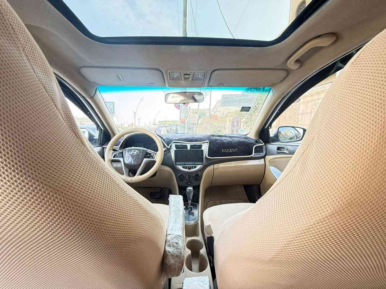 سلام عليكم ورحمه الله وبركاته
اكسنت موديل 15 خليجي كفاله عامه فول للخير 
محرك 1600 كير حديديه تبريد تخم تاير ماذب عليها ربع 
ماشيه 85 الف كيلو متر البيع السعر 107 وبيها مجال 
مكان السياره السماوه قضاء الخضر رقم الهاتف ***********
