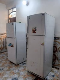 ثلاجات • نضيفات • ضمان شغالان