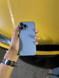 للبيع iPhone 13 bro max– 256GB  - بطارية 81% (أصلية). - الجهاز يحمل ال...