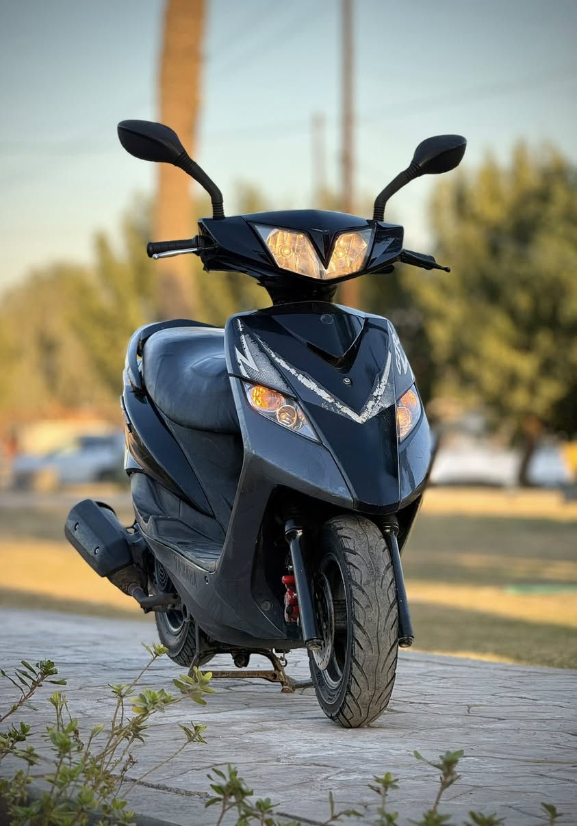 ماكس ثعلب الدراجة جديدة كلش وبلادية من التاير لتاير مابيهة اي نقص ونص نكرة بكل وكت شلعة معدل كهربائيات كيجات بريكات كلهة فول الدراجة كفالة عامة من كلشي جيب فيتر افحص وديهة وين ميعجبك افحص  ماكو مشكلة اوراق كاملة وكو فديو لدراجة هم مصور الدراجة داير مداير ولكور ولمكينة من جوة وكلشي موضح بلفديو تراسلني واتساب ادزة الك السعر 650 مكاني بغداد البياع 
***********
