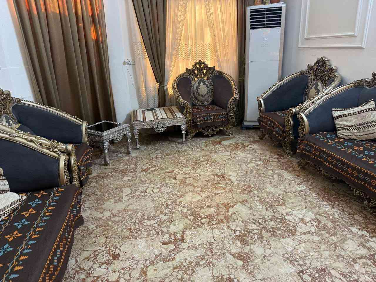 تخم البيع 10 مقعد اخو الجديد سعر مليون 100  بي مجال ***********البلاديات
