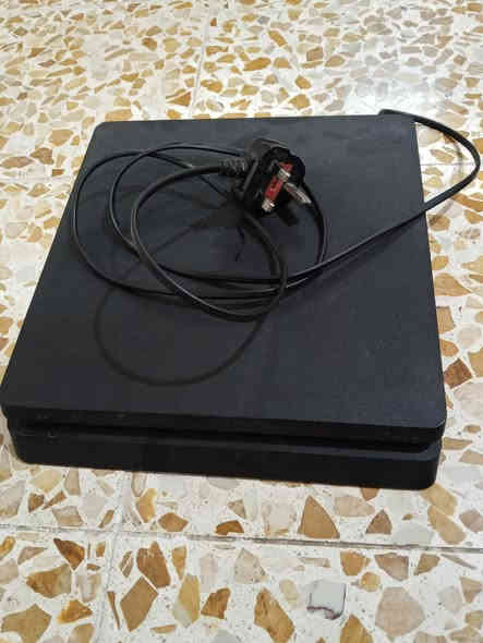 سلام عليكم
من رخصه الأدمن
بلي ستيشن 4 اون لاين نظام 12.52 كامل ملحقات يدات ثنين نضيفات وويا 5 اقراص وبي بيس 26 داخل الجهاز وويا شاحنه وحامل اقراص جهاز حيل نضيف سعر 250 وبي مجال مكاني موصل سهل نينوى برطله رقم الهاتف***********
