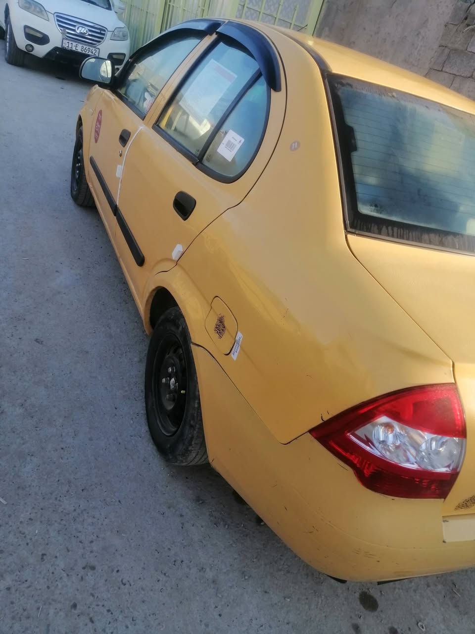 سلام عليكم للبيع طيبه موديل 16 رقم وسط انكليزي مشروع وطني مكينه وكير خير من الله سياره حلوه نضيهة سعر ٣٩ بسمي سنويه  وبيه مجال  مكان سياره بعداد زعفرانيه رقم *********** شراي يتصل ويدلل
