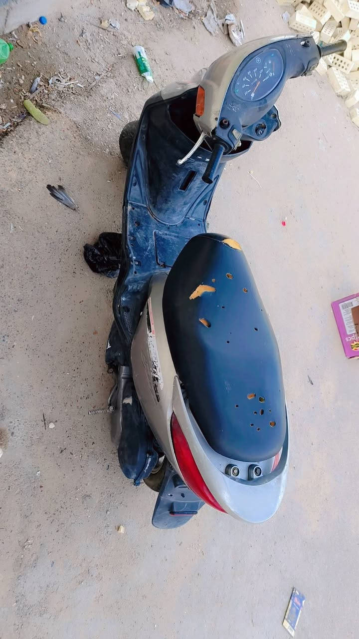 سلام عليكم عندي فريز شغاله تاركها كلشي ما بيها فقط تاير الأمامي نازل هوه بسبب عدم المشي 
مدينه الصدر سوق العوره 
***********
السعر ٢٨٠ وبيها مجال...
