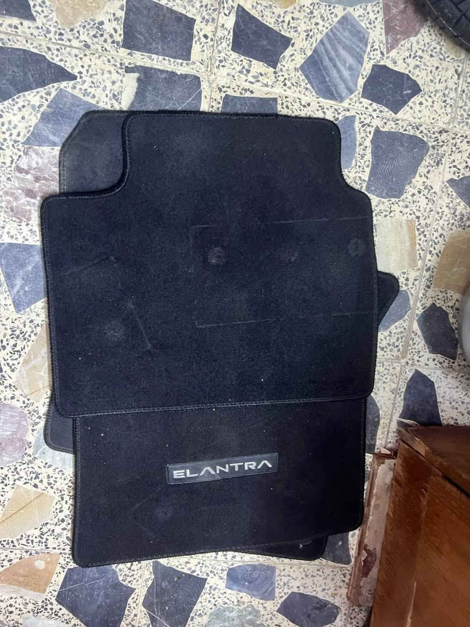 السلام عليكم أغراض اصلي أمريكي الي يحتاج شي يتصل ويدلل   ***********📞📞
قواعد رقم النترا جدد عدد اربعه وقواعد رقم K4  عدد ٣.  ارضيات النترا مخمل اصلي جديد عدد ثنين سبير وعده جديد زيرو بعده كامل مامشتغل دعاميات عدد اربعه وحاضن ماسحات النترا لحيه النترا شباك اسفل
