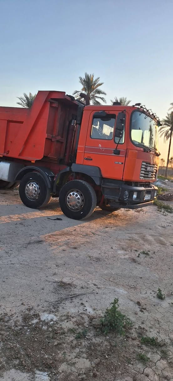 سلام عليكم مان صقر 
موديل 2001
حجم 464
شاصي عالي 
مجموعة جيف 
سيارة مكفوله من كلشي 
جاهزه لشغل 
مكاني ديالى الاستفسار 
***********
