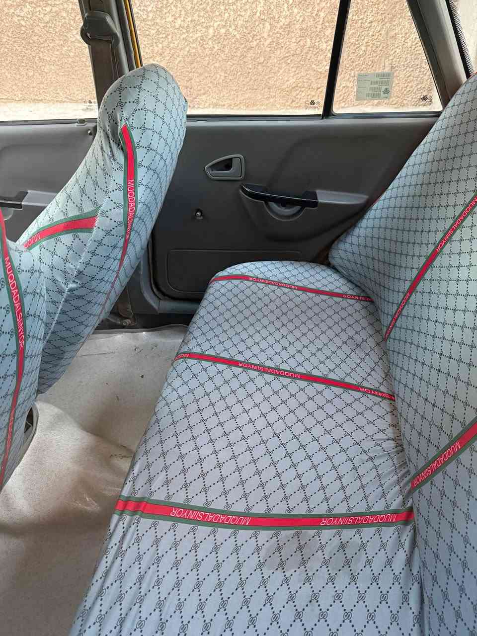 السلام عليكم
سايبا 2012 السيارة نضيفة ومصروف عليهة 

مابيهة ضربة 

السيارة مصفرة هيئة وغرامات 

معروضة ب28 وبيهة مجال 

الاستفسار الاتصال او مراسلة 

مكان السيارة بغداد البلديات 
***********
